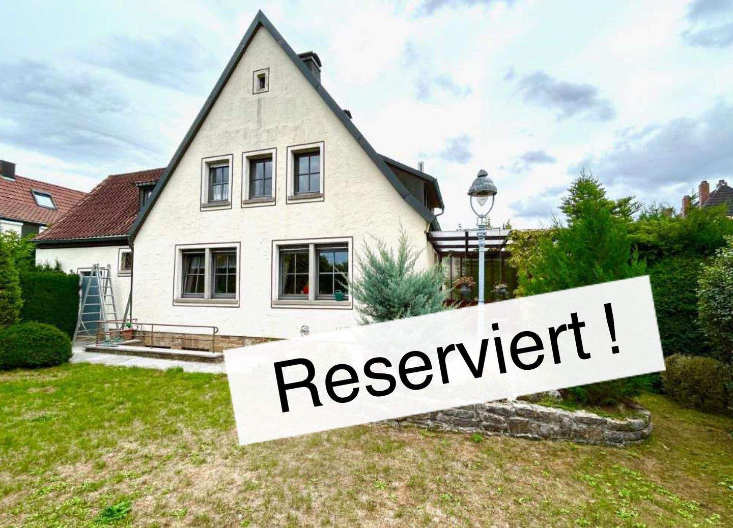 Mittelpunkt für die Familie mit Garten und Garage – Schweinfurt – Bild 1 von 9