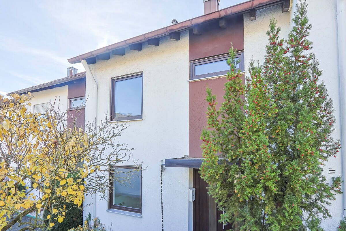 Charmantes Reihenmittelhaus mit viel Potenzial – Ingolstadt – Vorschaubild 2