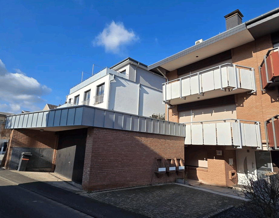 Schönes Wohnhaus mit Garage in guter Lage von 53123 Bonn-Lessenich