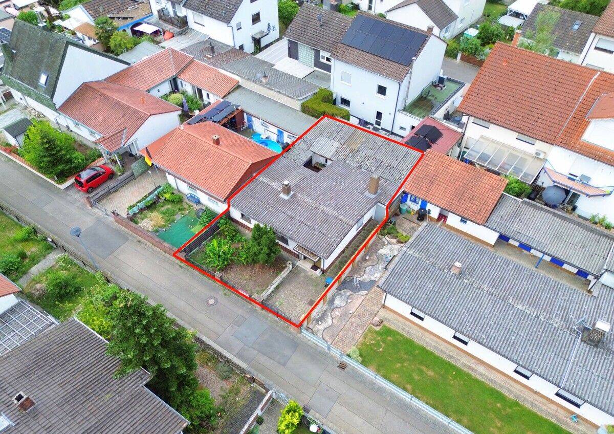 Bungalow mit großem Potenzial in begehrter und ruhiger Lage!