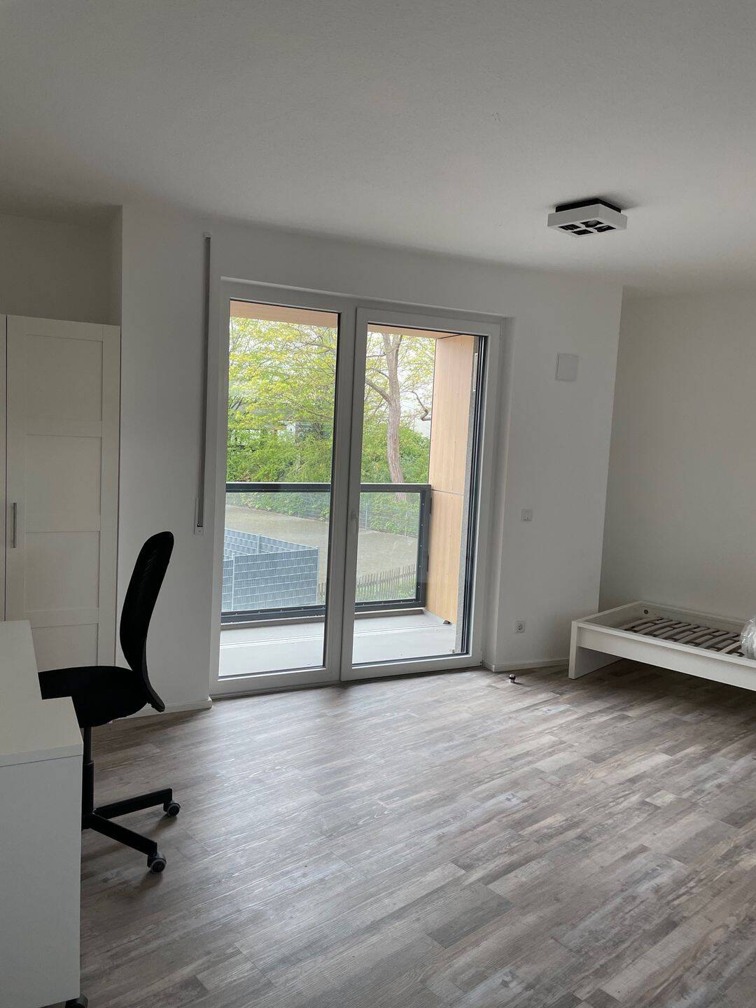 1-Zimmer Studentenappartment mit Balkon im 1. OG – Nürnberg – Vorschaubild 3