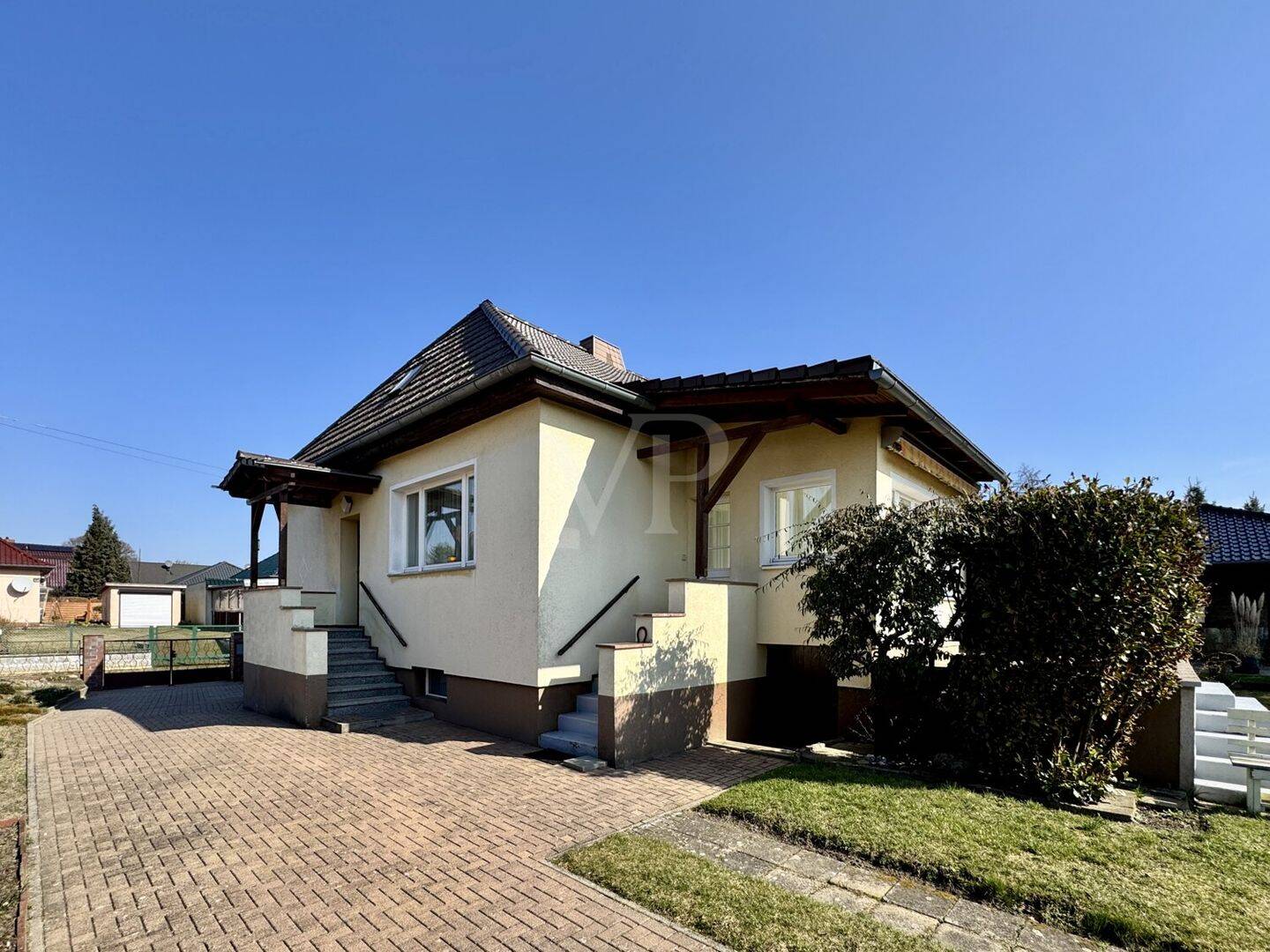 Gemütliches Einfamilienhaus mit Gartenidylle und Potenzial zur Modernisierung – Neuenhagen bei Berlin – Vorschaubild 2