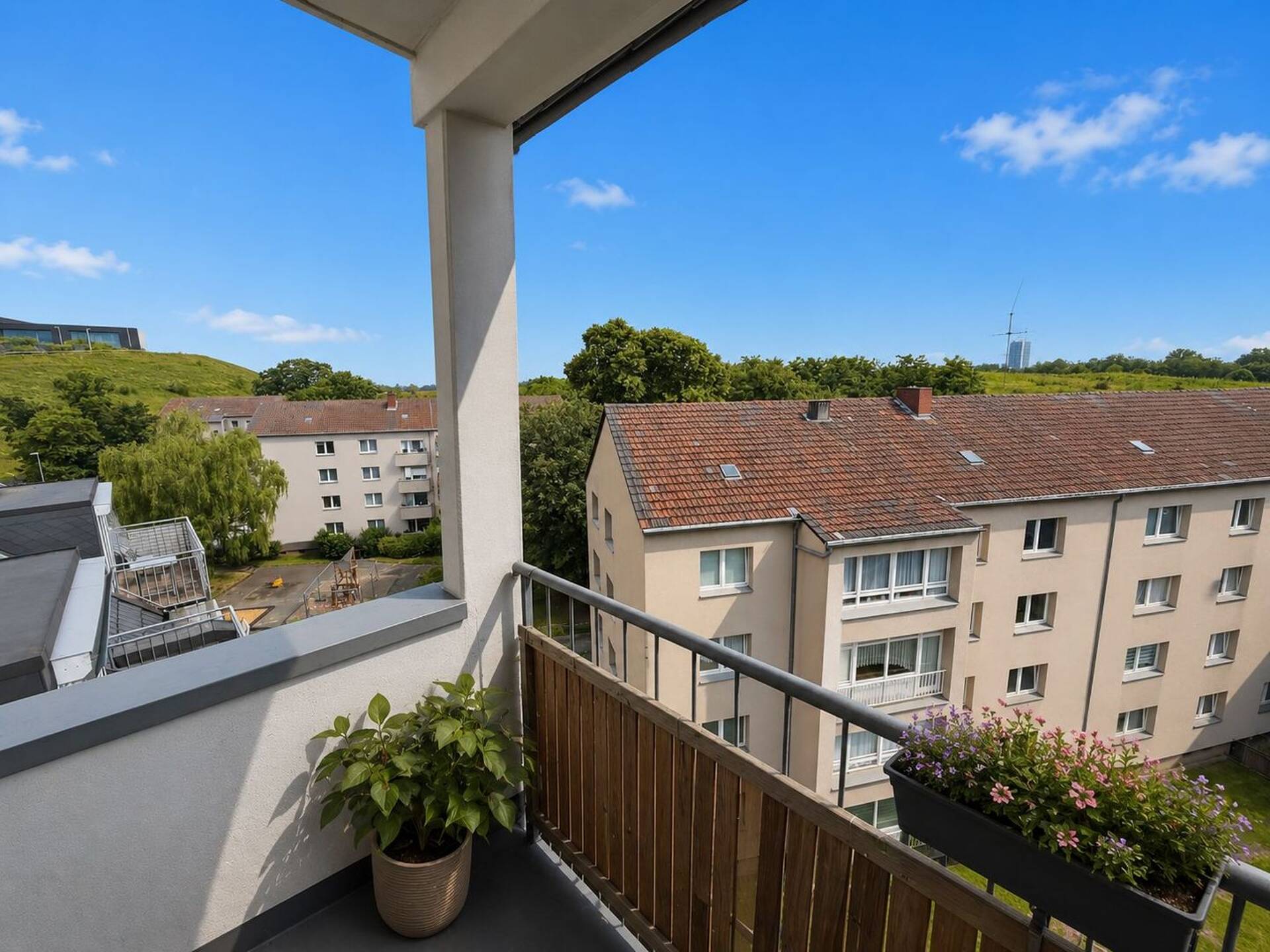 Dachgeschosswohnung in 51065 Köln mit 63 m² kaufen