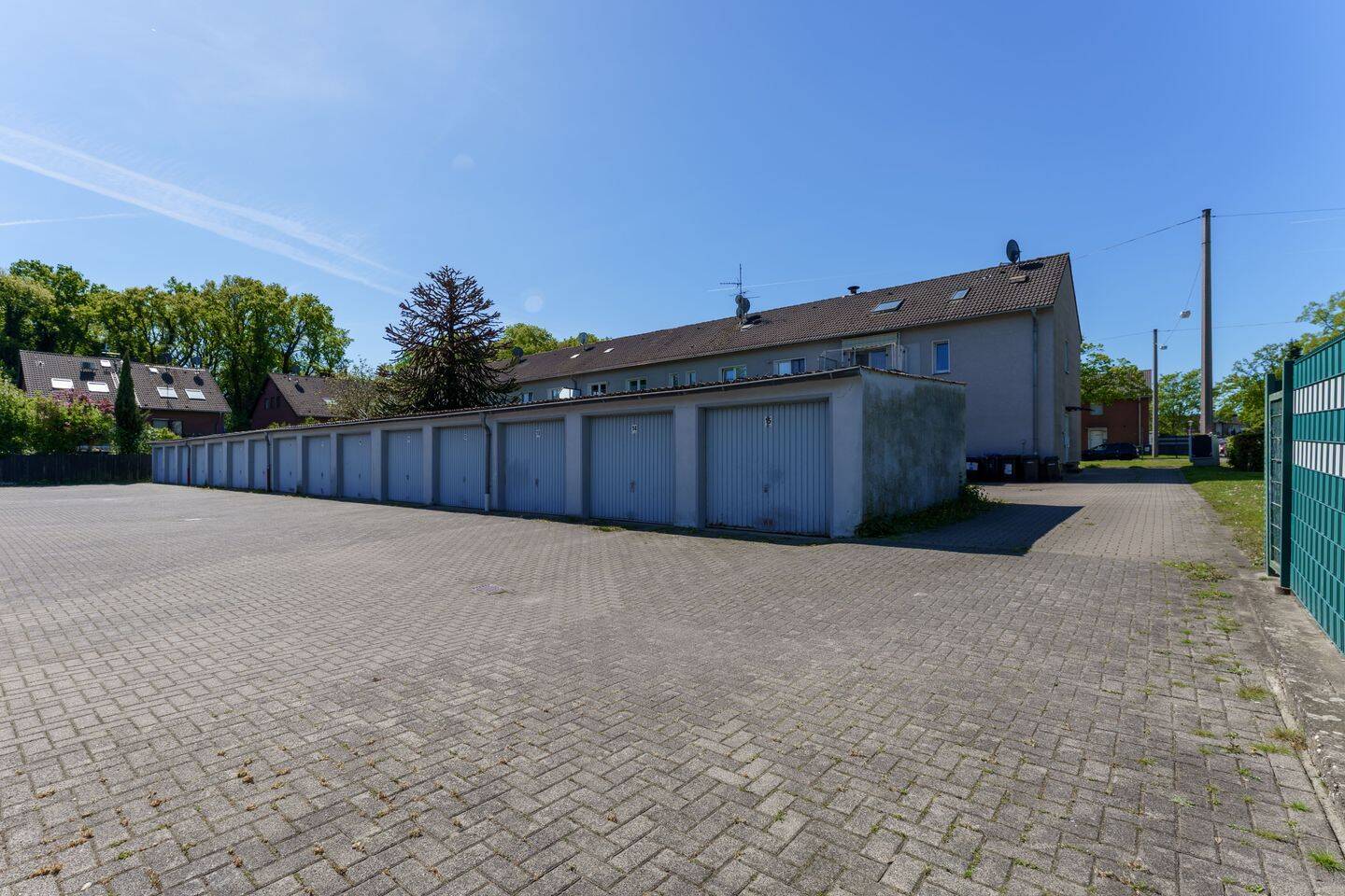 Investmentchance in Bottrop-Fuhlenbrock: Wohnobjekt mit 10 Einheiten und 21 Garagen – Bottrop – Vorschaubild 6