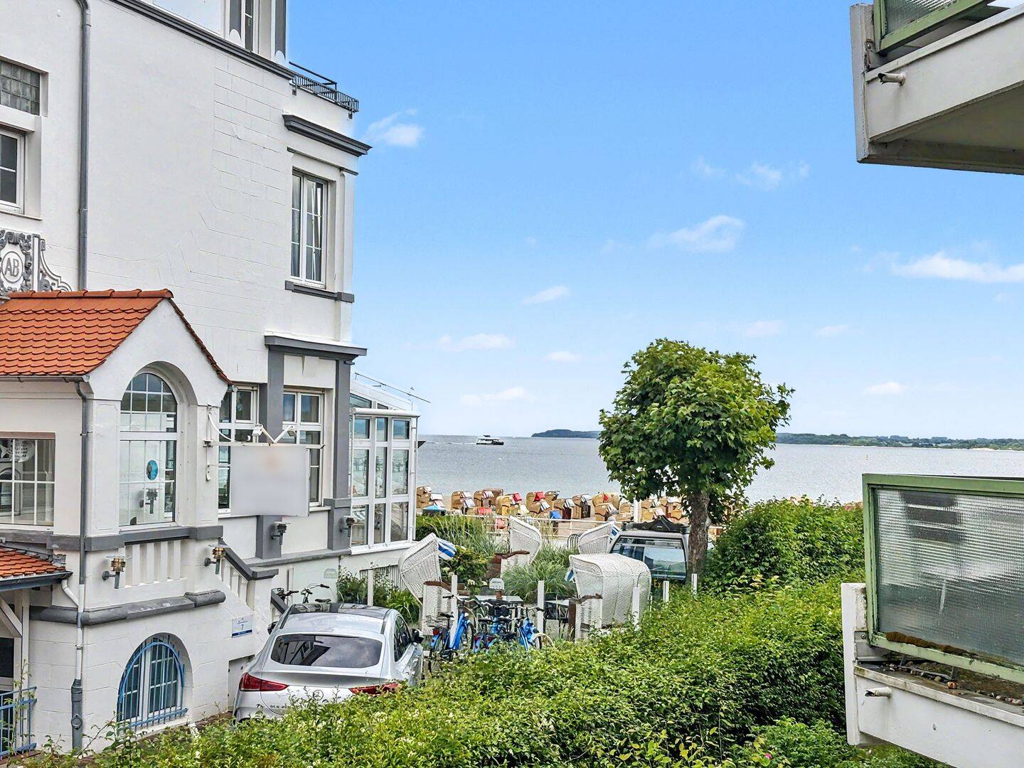 Top-Ferienapartment direkt an der Strandpromenade von Travemünde - Ostseeblick inklusive