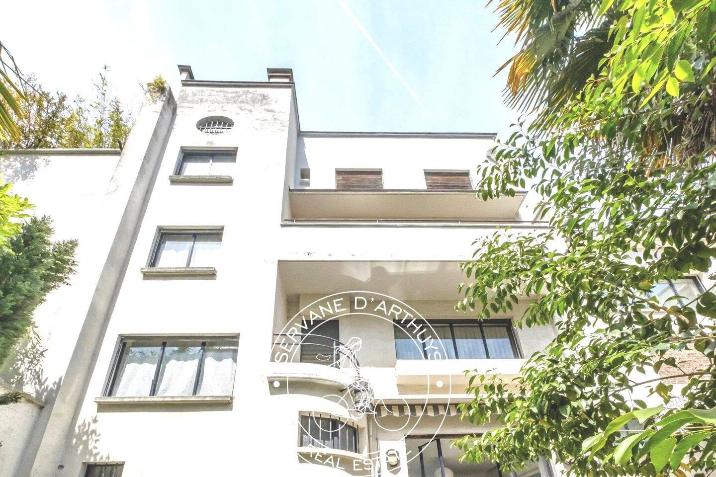 Maison 7 pièces 302 m² · à Paris 14ème Arrondissement · 301,6 m² · 5 350 000 €