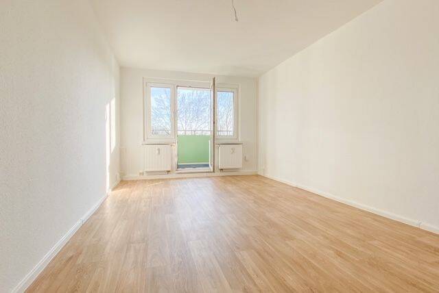 Ihr Wohlfühl-Zuhause: Sanierte Wohnung mit Balkon im grünen Helbersdorf – Chemnitz – Vorschaubild 3