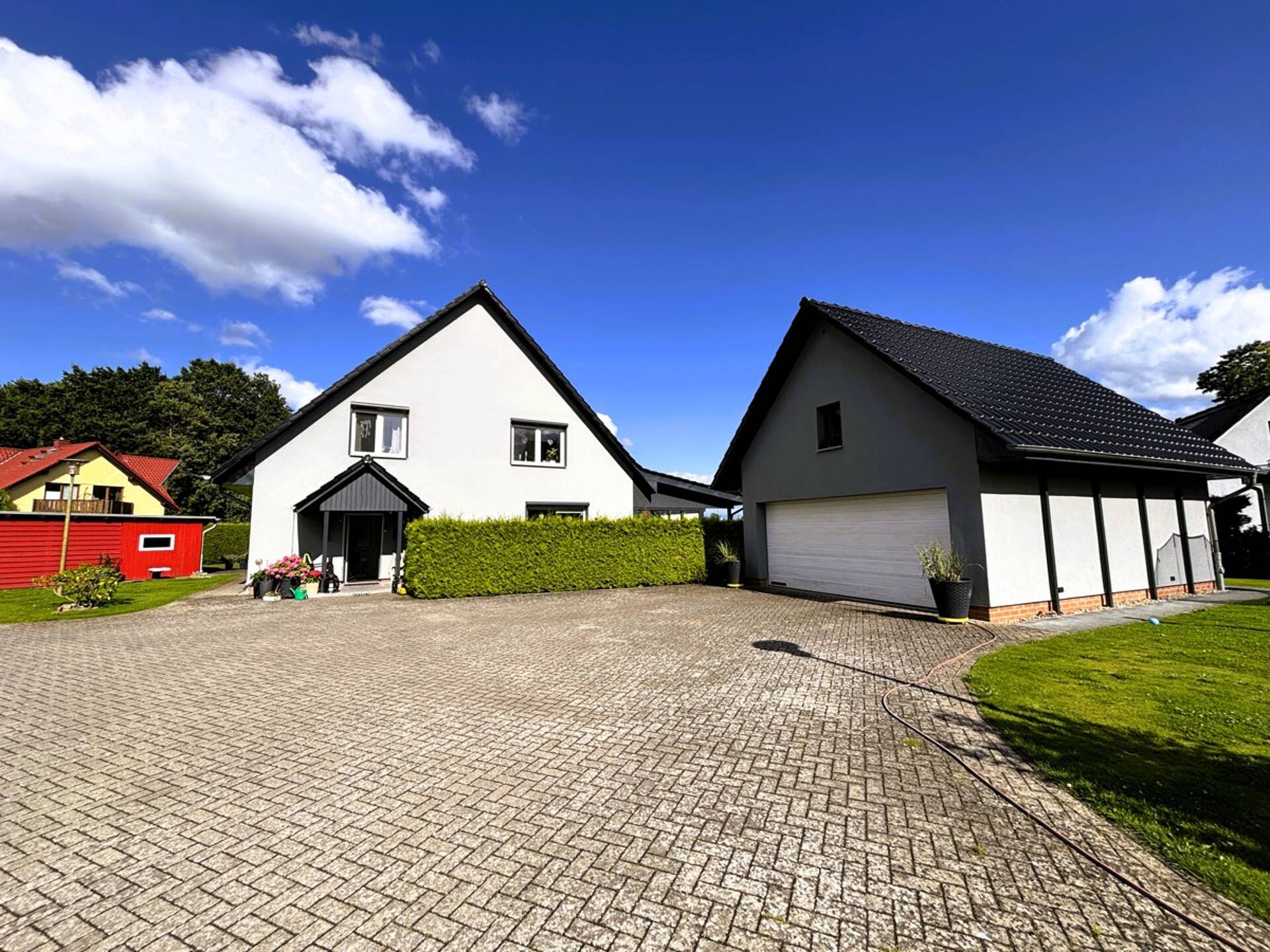 Einfamilienhaus in 17235 Neustrelitz mit 319 m² kaufen