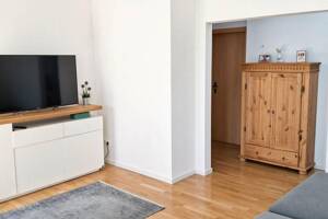 Traumhafter Blick ins Grüne- sehr helle, luftige DG-Wohnung in Waldtrudering – 81827 München – Vorschaubild 4