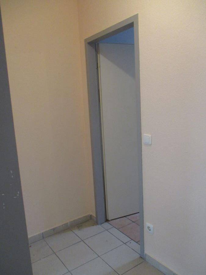 Provisionsfrei* Geräumige 4-Zi.-Wohnung m. Stellpl., Altendorfer Straße, 1.OG – Essen – Vorschaubild 7