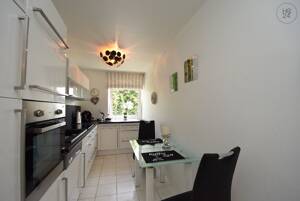 Klassisch-elegant möblierte Wohnung mit Balkon Nähe Rodenkirchener Rheinufer – 50999 Köln – Vorschaubild 6