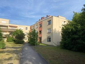 2-Zimmer-Wohnung mit Balkon und Stellplatz – 91056 Erlangen – Vorschaubild 2
