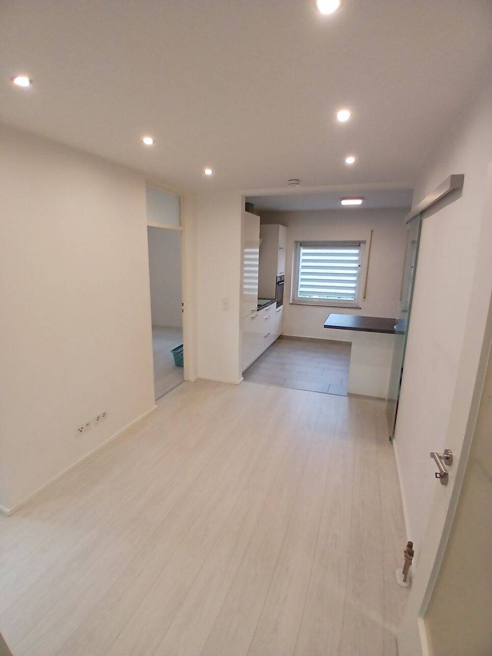 Schöne, neu renovierte und ruhige 3 Z. Wohnung in Nbg.-Langwasser zu vermieten. – Nürnberg – Vorschaubild 7