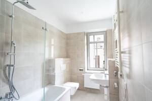 1. Monat Kaltmietfrei! Mit Balkon und neuer EBK – 4129 Leipzig – Vorschaubild 5