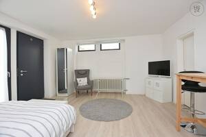 Modern möblierte Wohnung in Stuttgart Hoffeld – 70597 Stuttgart – Vorschaubild 2