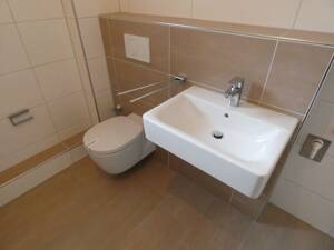 *** Moderne 3,5-Zi-Wohnung mit Balkon in beliebter Lage von Essen-Frohnhausen ***