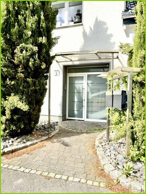 Saniertes Wohn- und Geschäftshaus mit zwei Wohneinheiten, Büroeinheit und großzügigem Grundstück in Ahlen-Vorhelm! – Ahlen – Vorschaubild 3