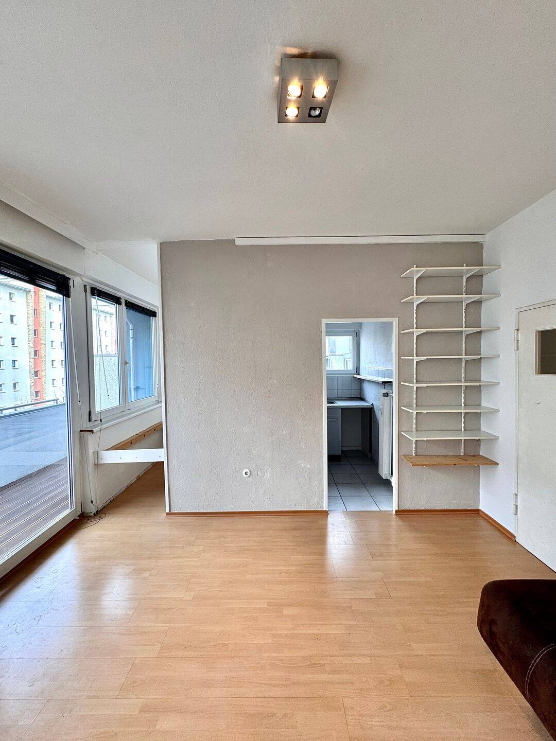 Güntzelkiez Rarität mit Balkon, Aufzug und effizientem 1,5 Zimmer Grundriss – Berlin – Vorschaubild 2