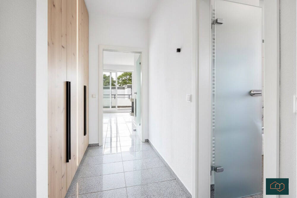Lichtdurchflutetes Apartment mit Dachterrasse! – Hamburg – Vorschaubild 6