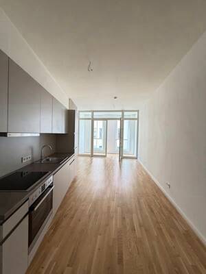 Moderne 2-Raum-Wohnung mit Einbauküche an der Frauenkirche