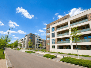 antaris Immobilien GmbH **Traumwohnung im 3. OG - Viel Platz, perfekter Schnitt, zwei Bäder** – 99085 Erfurt – Vorschaubild 1