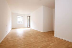 Hochwertige 3-Zi.-Whg. mit ca. 90 m² am Altmarkt * EBK + Balkon + zwei Bäder * – 1067 Dresden – Vorschaubild 5