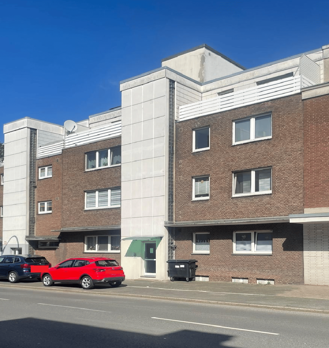 Der Rhein-Hammer für nur 1.341,- €/m²: 11 Balkon-Wohnungen + 11 TG-Plätze + 2 Garagen