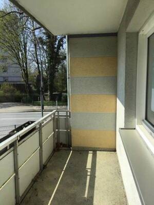 Wunderschöne Familienwohnung mit modernem Tageslichtbad und herrlichem Balkon im EG! – 45279 Essen – Vorschaubild 6