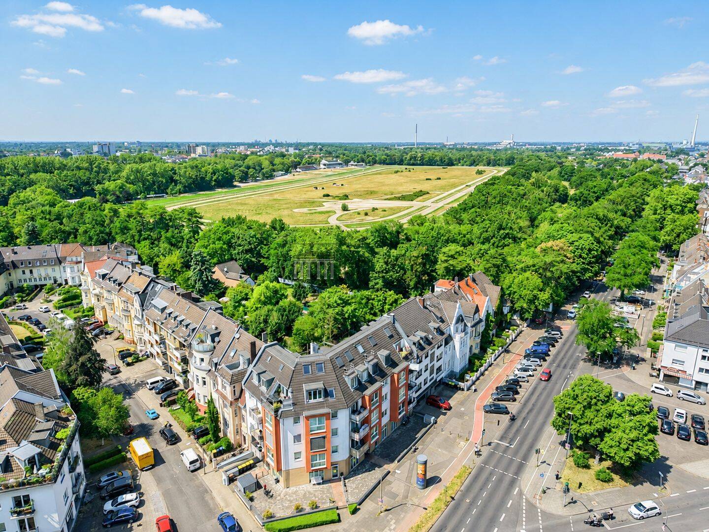Domblick & 3 Panorama-Balkone: 166 m² Penthouse-Traum in Köln-Niehl – Köln – Bild 1 von 9