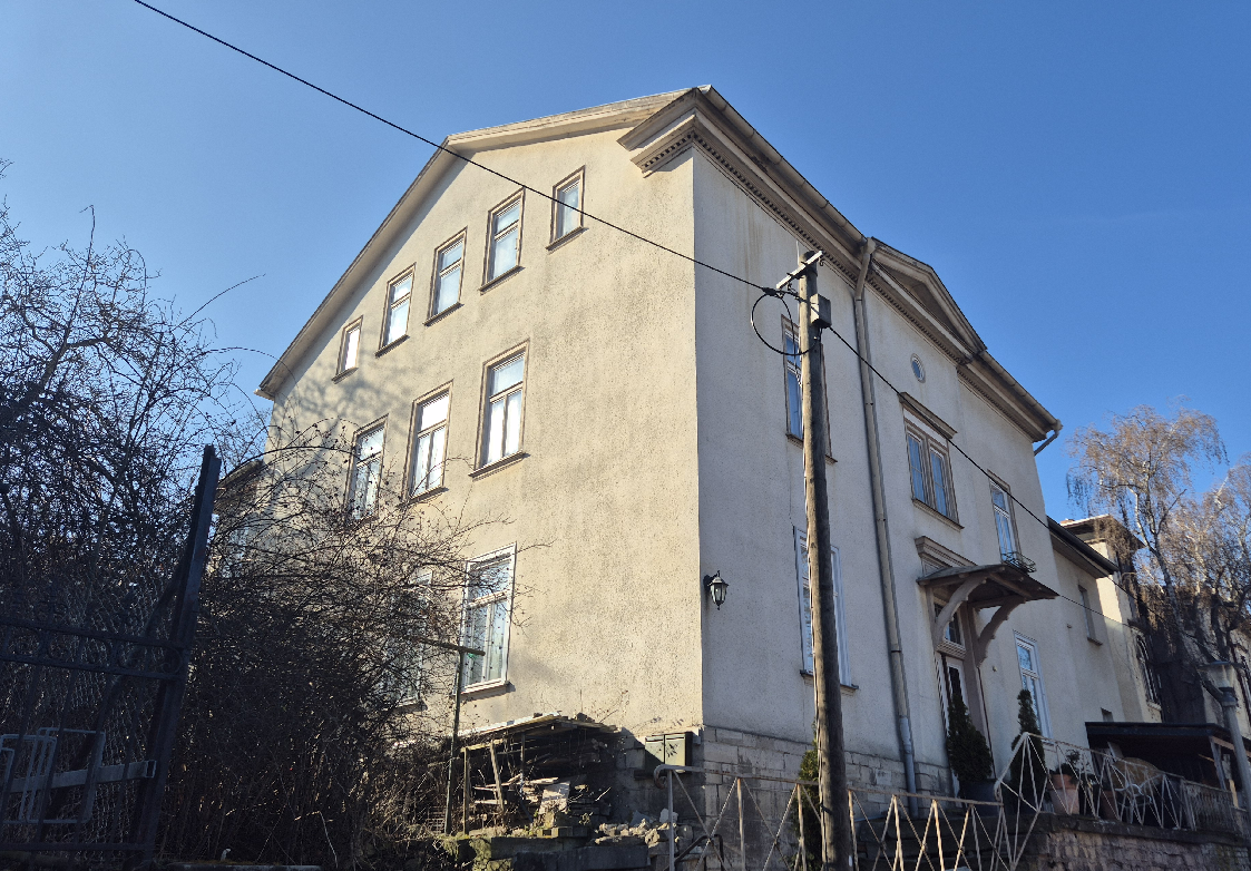 Stilvolle Stadtvilla mit 2 Wohneinheiten und Dachgeschoss in Bestlage von Arnstadt