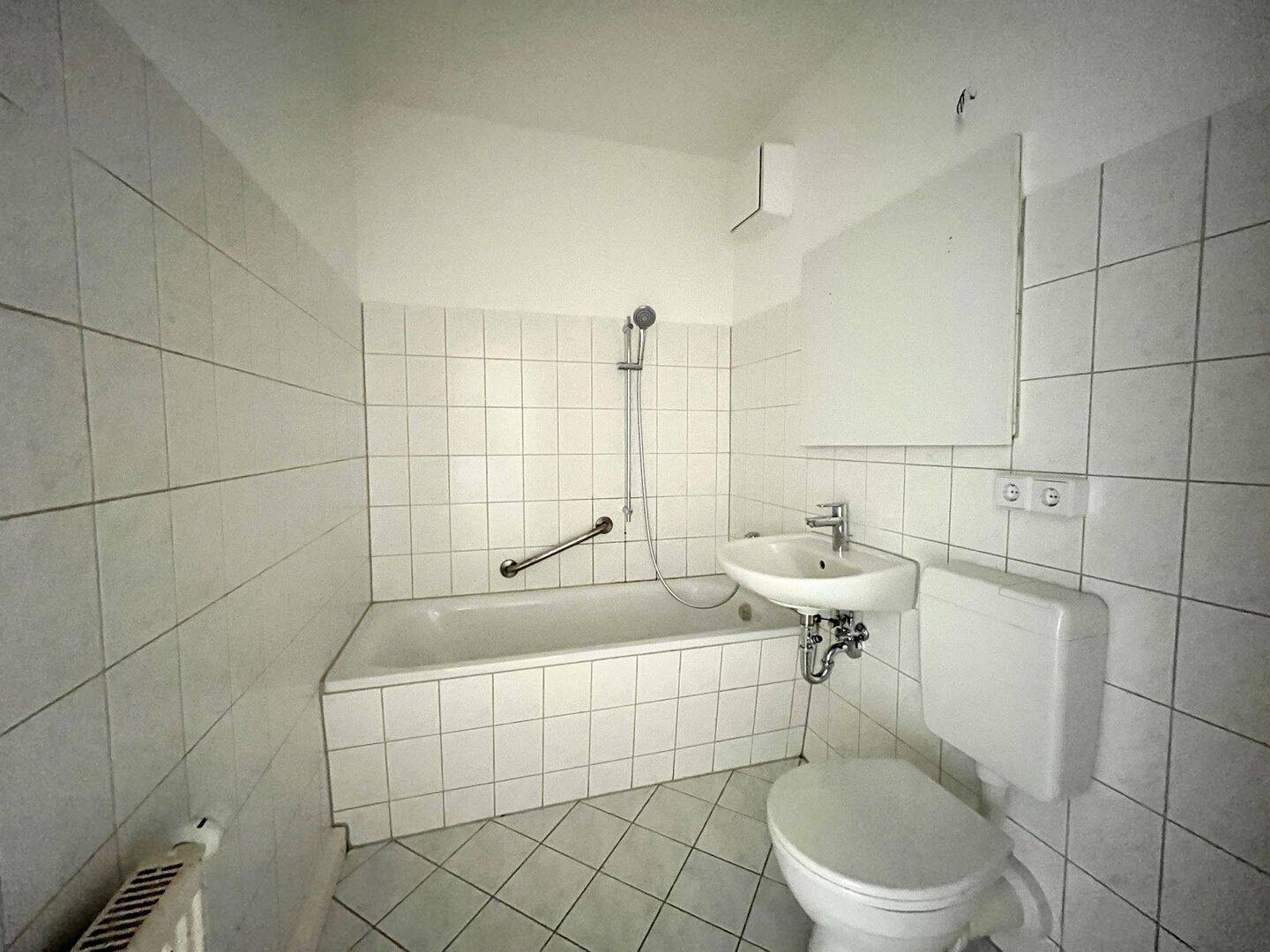 Renoviertes Wohnglück im Grünen - Erdgeschoss & Badewanne – Chemnitz – Vorschaubild 6