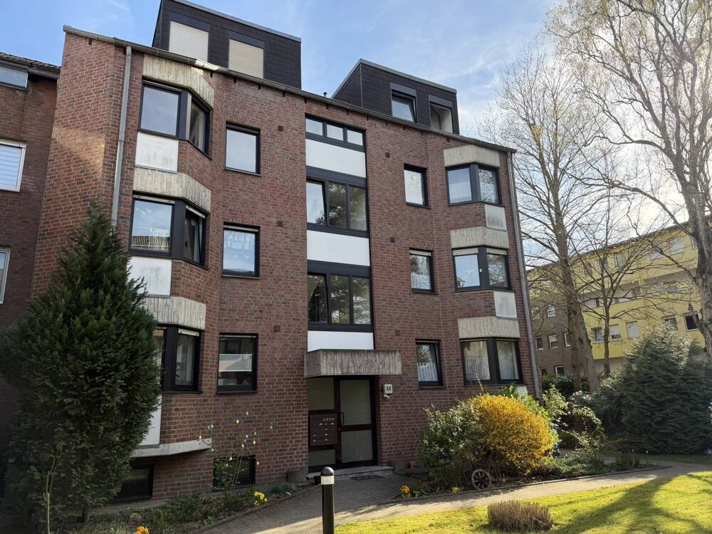 Tolle Eigentumswohnung in gepflegtem Haus !!