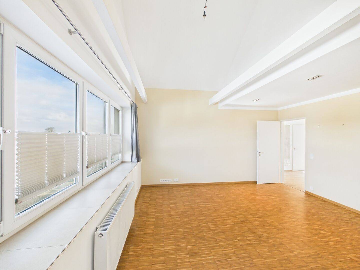 Bielefeld am Musikerviertel: Exklusive Maisonette-Wohnung mit Einbauküche | Aufzug | Sauna & Loggia – Bielefeld – Vorschaubild 7