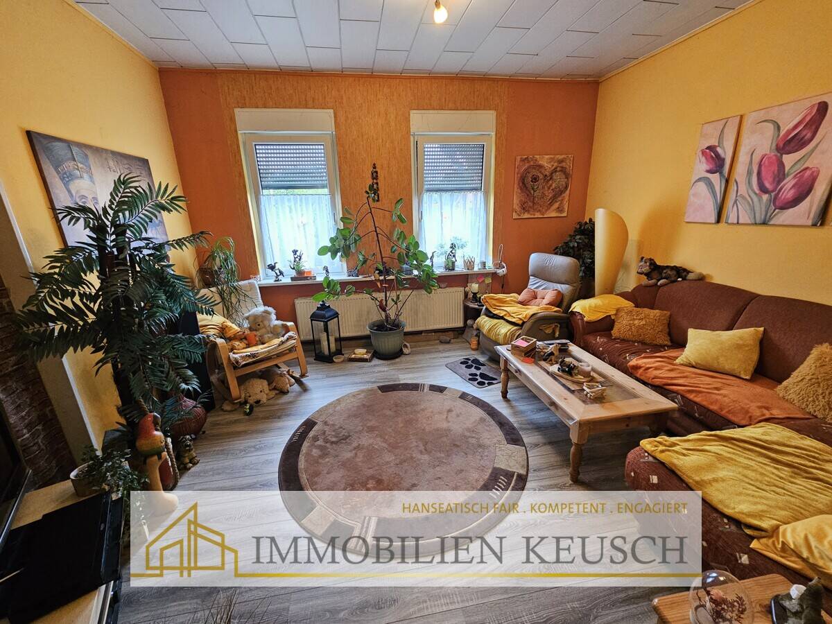 Preis deutlich reduziert ! 2 Fam.-Haus in zentraler Lage mit Garage + Stellplätze - 2 Eingänge – Thedinghausen – Vorschaubild 3