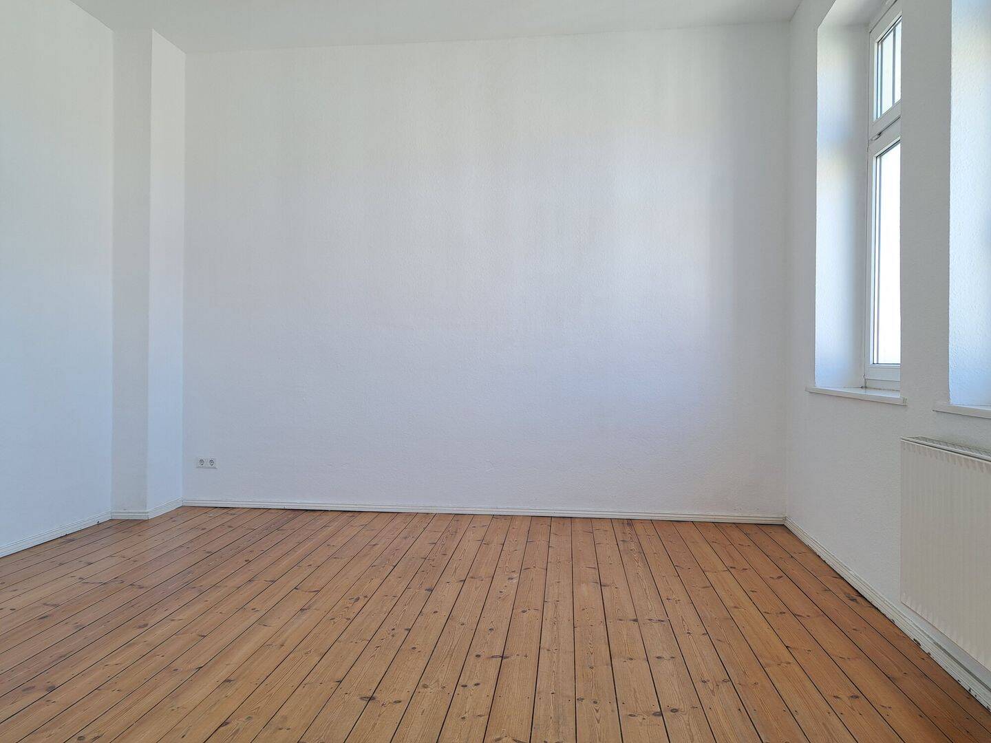 Charmante Altbauwohnung mit Dielenboden zur Miete Wentzel Dr. – Lübeck – Vorschaubild 2
