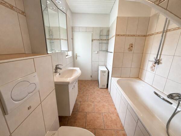 Mehrfamilienhaus in 34132 Kassel / Oberzwehren mit 167 m² kaufen