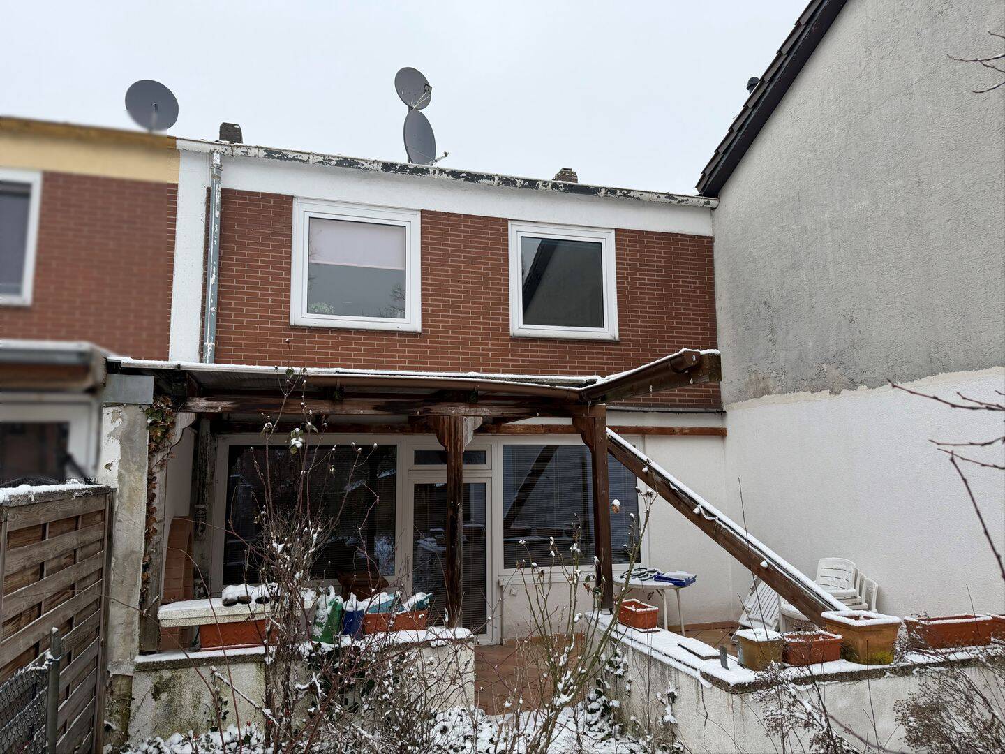 Reihenendhaus mit Potenzial für Ihre Wohnideen in Stadtlage von Hannover – Hannover – Vorschaubild 2
