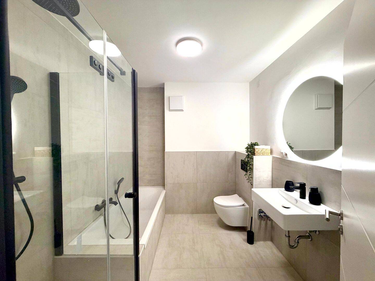 Erstbezug nach Sanierung provisionsfreie 3-Zimmer-Wohnung mit Balkon und TG-Stellplatz – Regensburg – Vorschaubild 5