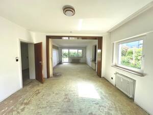 Großzügige 2-3 Zimmer Wohnung mit Garten in Stuttgart-Botnang mit Renovierungsbedarf – 70195 Stuttgart – Vorschaubild 2