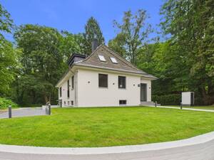 Familienfreundliches Haus mit Großzügigem Außenbereich in Hamburg Wohldorf-Ohlstedt – 22397 Hamburg – Vorschaubild 4