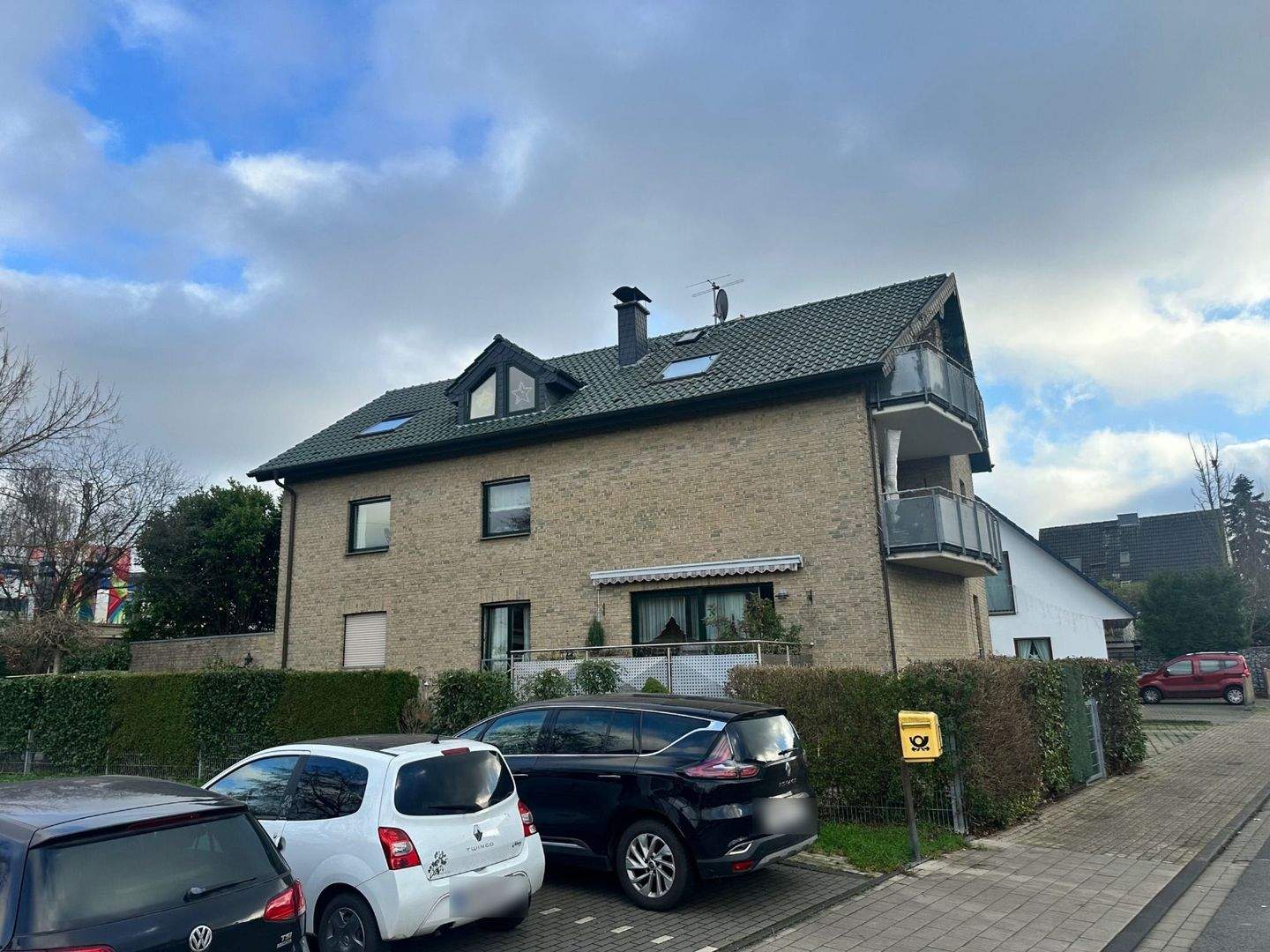Einzigartiges Mehrfamilienhaus in top Zustand – Duisburg – Vorschaubild 2
