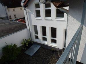 !!! KLEIN ABER FEIN - MIT SCHÖNEM INNENHOF IN DER ALTSTADT VON UNTERLIEDERBACH - PRIVATSTRAßE - KEINE PROVISION - Preis unterhalb des Gutachtens!!! – 65929 Frankfurt am Main – Vorschaubild 2