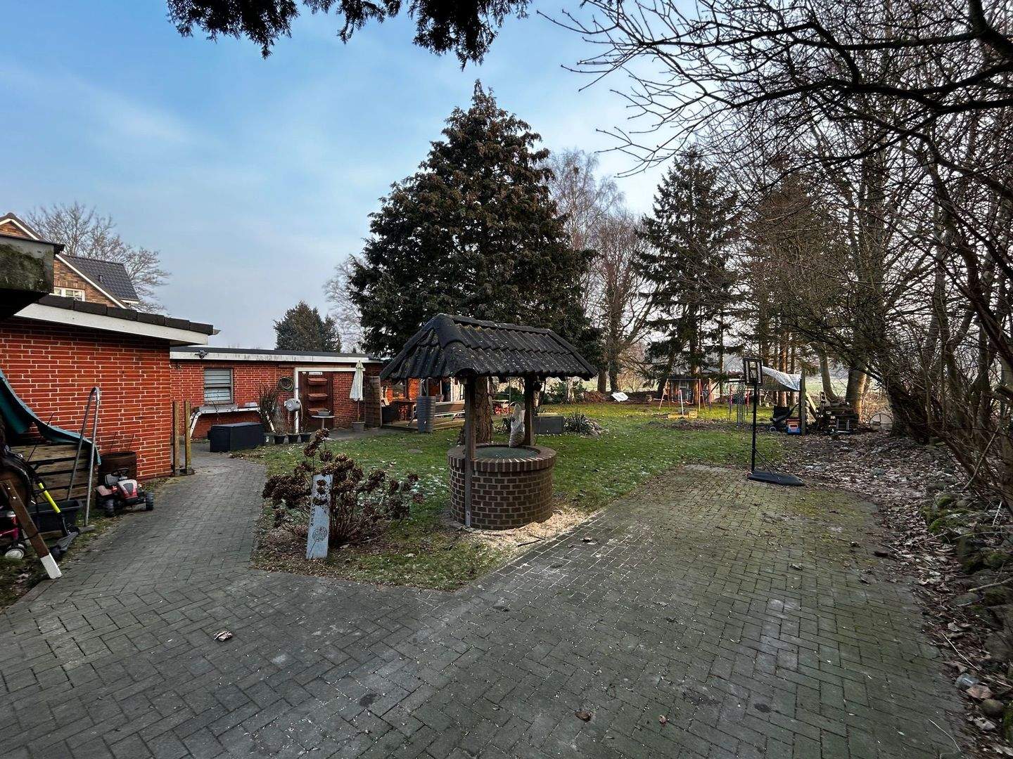 Preisreduzierung! Schönes Einfamilienhaus mit großem Grundstück, 2 Auffahrten, 2 Bädern und freier Sicht- ideal für Familien und Tierfreunde – Hennstedt – Vorschaubild 6