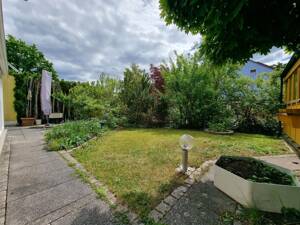Modernisierte Doppelhaushälfte mit Wintergarten und Galerie sowie 2 Garagen – 90768 Fürth – Vorschaubild 2