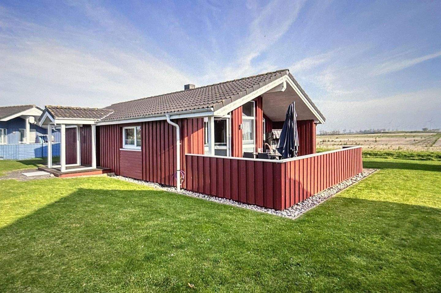 Charmantes Ferienhaus direkt am Nordseedeich – Wesselburenerkoog – Bild 1 von 9