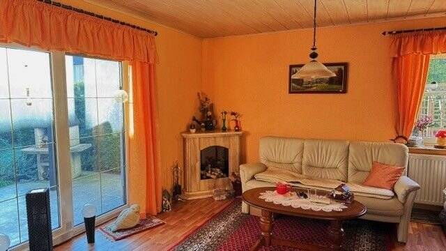 ++++ IHR NEUES ZUHAUSE ZUM GREIFEN NAH ++++ WOHNEN auf ca. 140m² im Grünen ++++ – Neukirchen/Pleiße – Vorschaubild 3