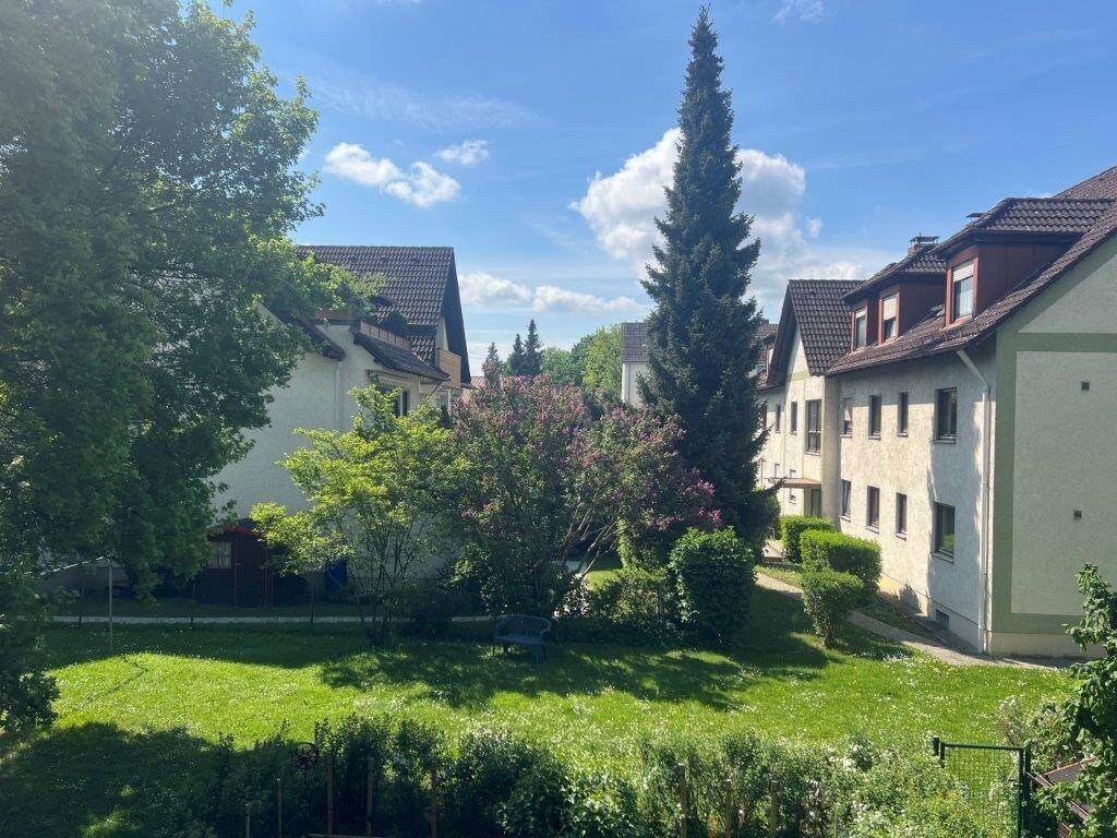 Großzügige 3 ZKnB Wohnung mit Balkon - günstig für Münchenpendler !! – Augsburg – Vorschaubild 2