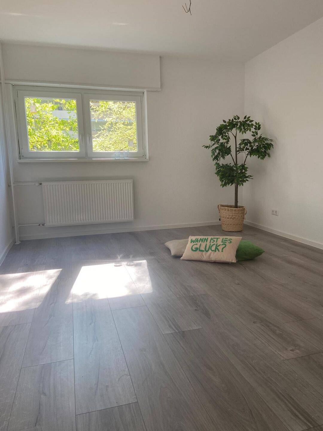 Frisch renoviertes Wohlfühldomizil mit eigener Terrasse im Grünen! (70qm) – Karlsruhe – Vorschaubild 4