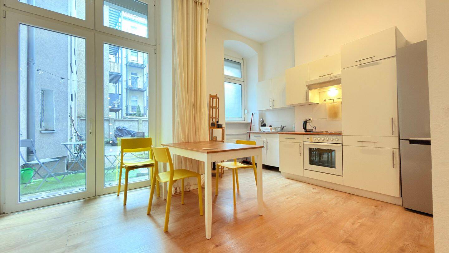 Möbliertes Loft im Prenzlauer Berg – EG-Wohnung am Helmholtzplatz, rollstuhlfreundlich – Berlin – Vorschaubild 3