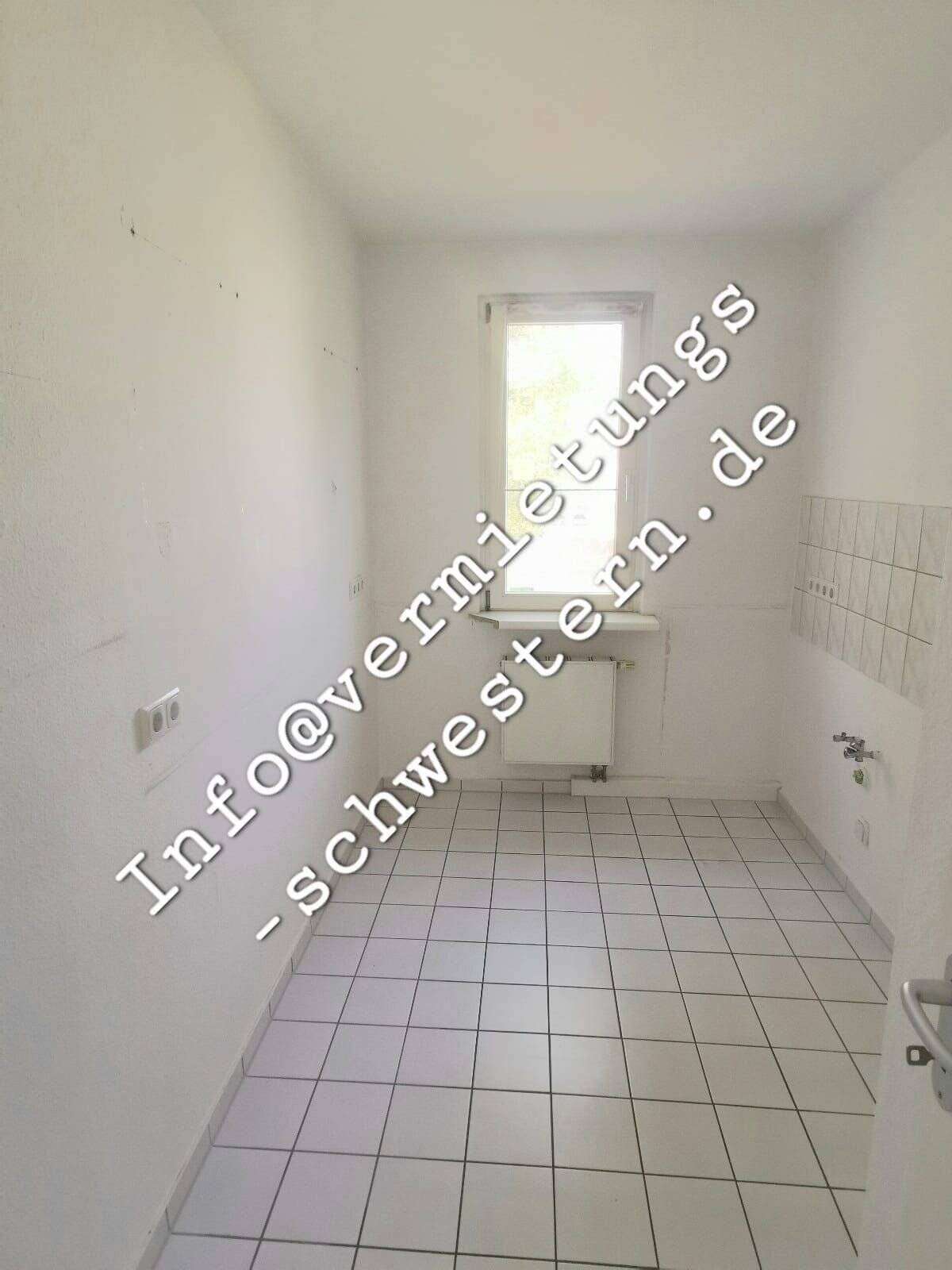 3-Zimmer-Wohlfühlwohnung mit Balkon und Tageslichtbad – Chemnitz – Vorschaubild 3
